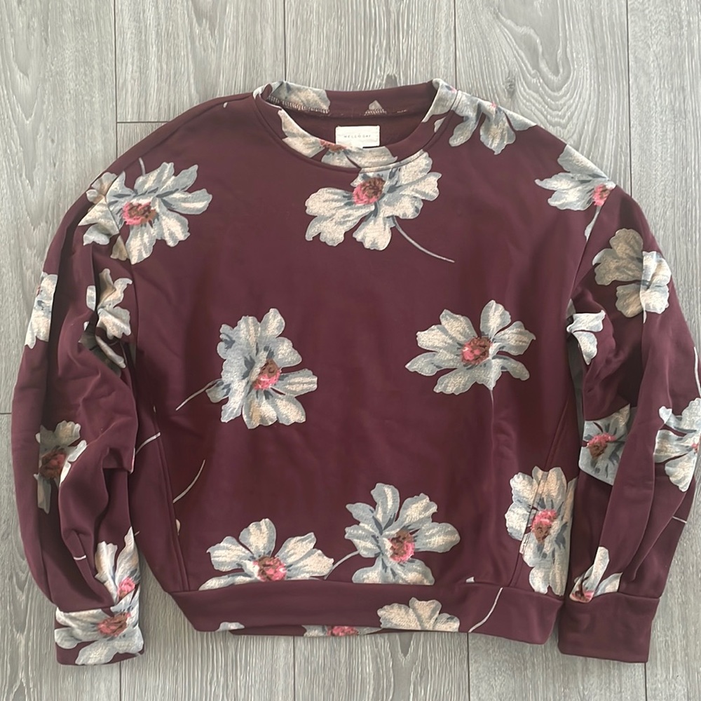 Mellò Day Floral crewneck with balloon sleeves